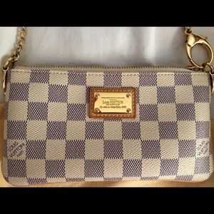 Louis Vuitton Milla Pochette-Damier Azur canvas